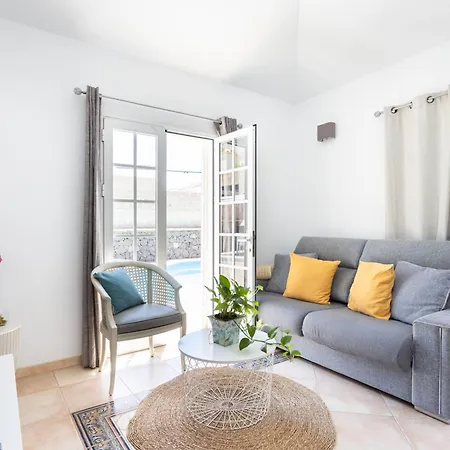 Feriehus Chloe Tenerifesummervillas Giant Private Pool 11 Meters Long *