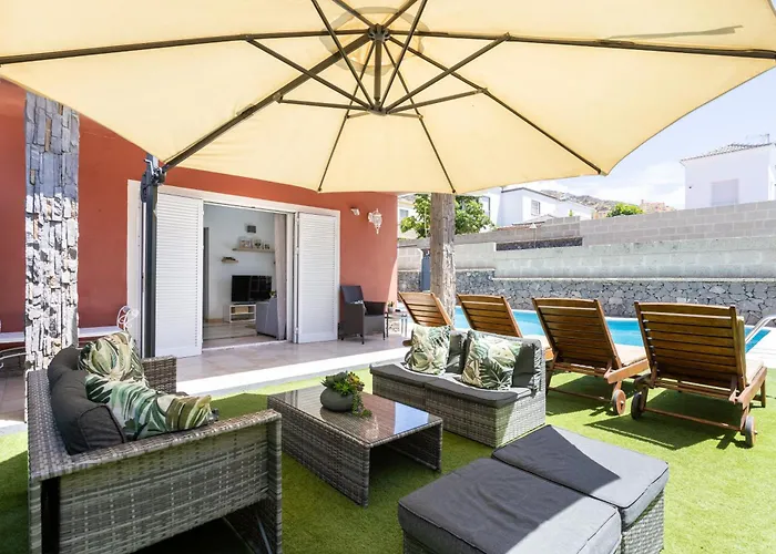 Chloe Tenerifesummervillas Giant Private Pool 11 Meters Long بيت للعطل أذيخي