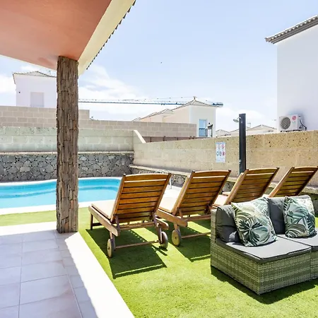 別荘 Chloe Tenerifesummervillas Giant Private Pool 11 Meters Long アデヘ